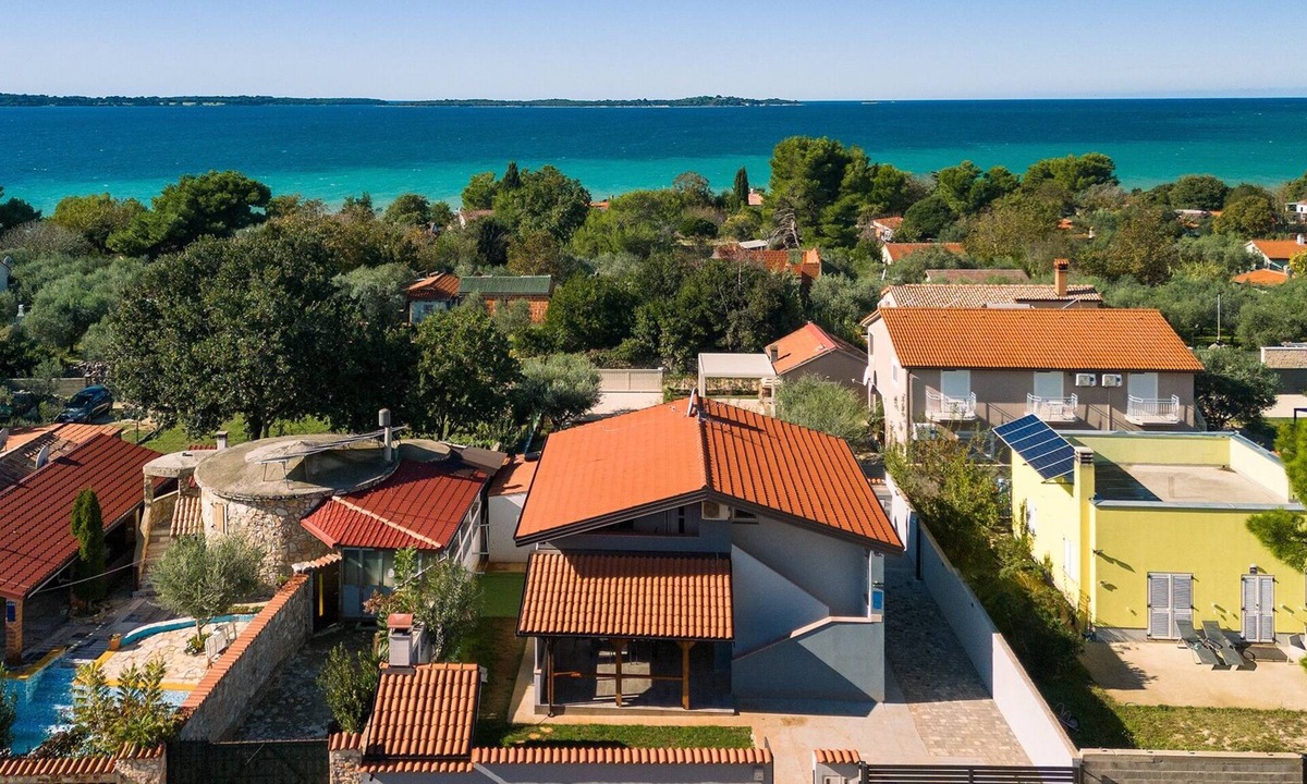 Fazana Villa | Villa Katarina - Peroj by Villas Guide