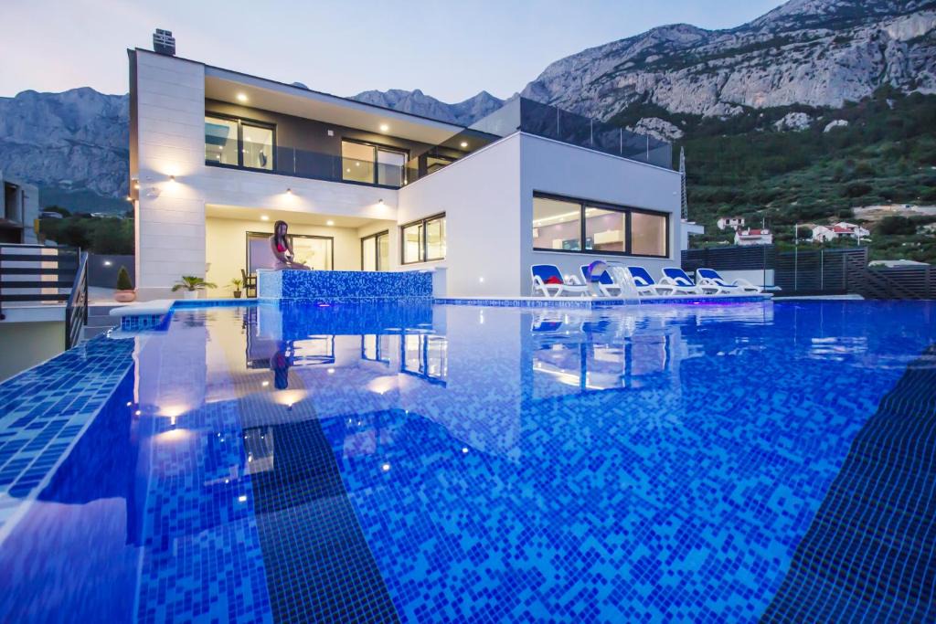 Zelenka Villa | Villa Lacus