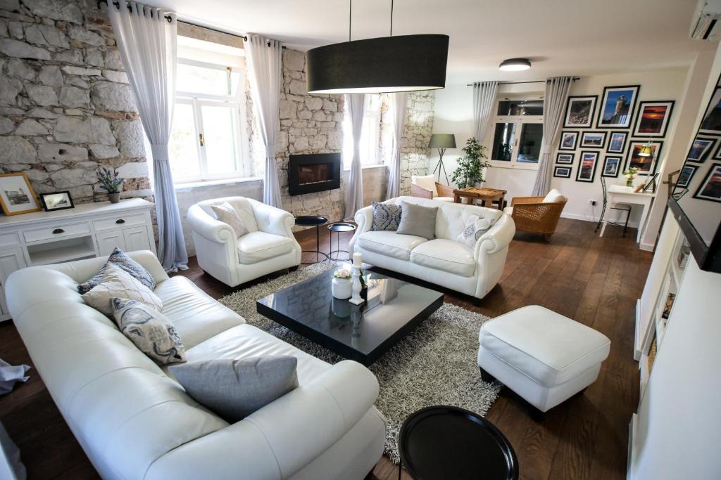 Vir House | Villa Lanterna