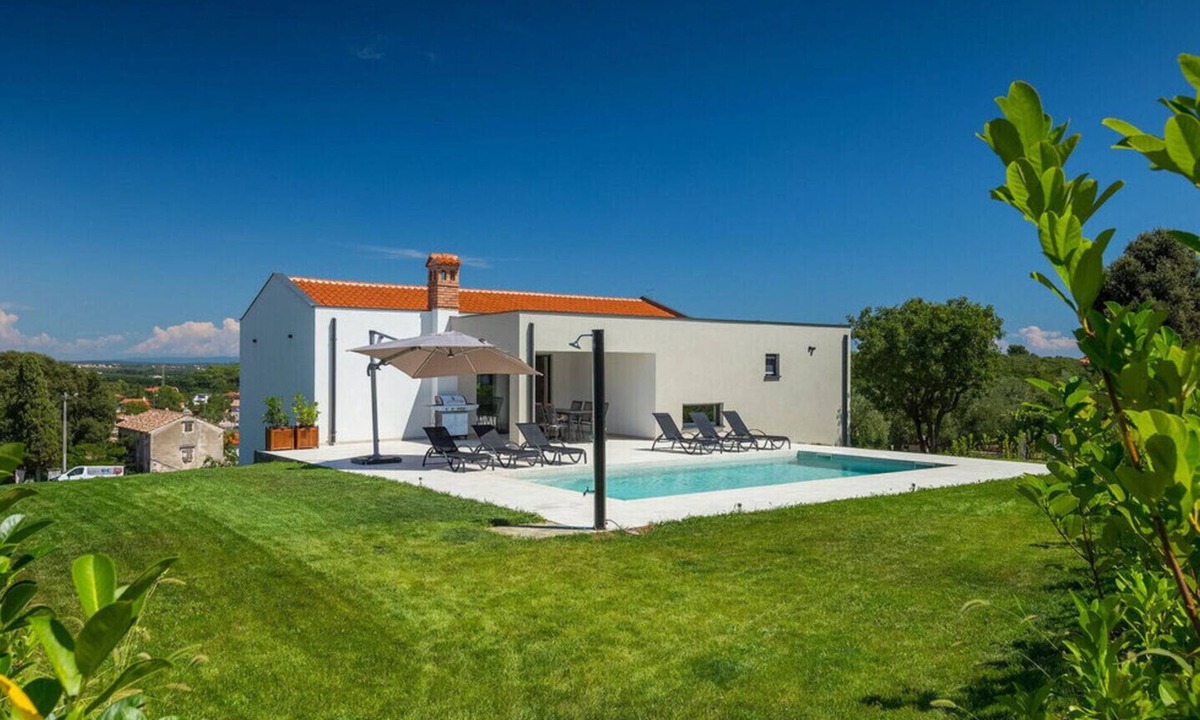 Vintijan Villa | Villa Lia for 6 people near Pula with children playground and private pool