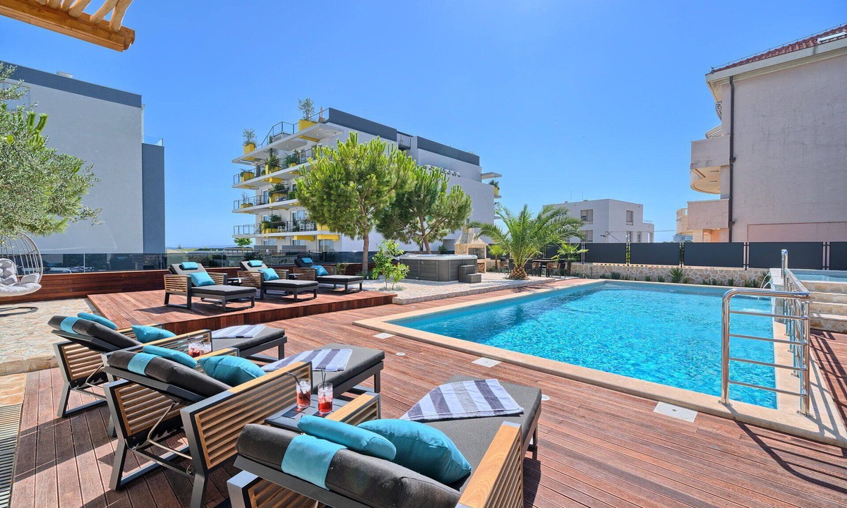 Znjan Villa | Villa Liberty Living with Pool