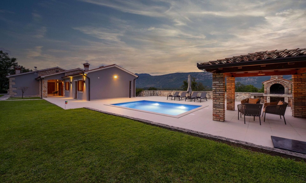 Krsan Villa | Villa Lilium mit privatem Pool und Wellness