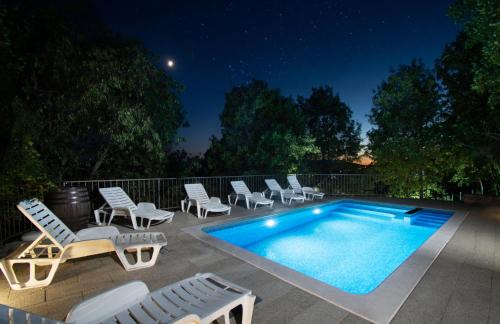 Cista Provo Villa | Villa Madunic with private swimming pool