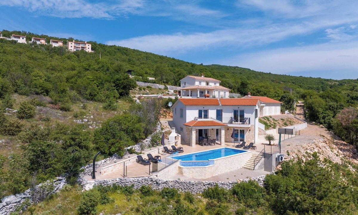 Ripenda Kosi Villa | Villa Mare Visum with heated pool