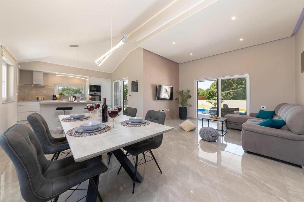 Belavici House | Villa Martina