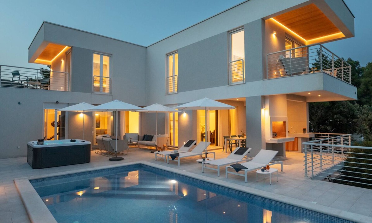 Blato Villa | VILLA MON AMOUR by Villas Guide