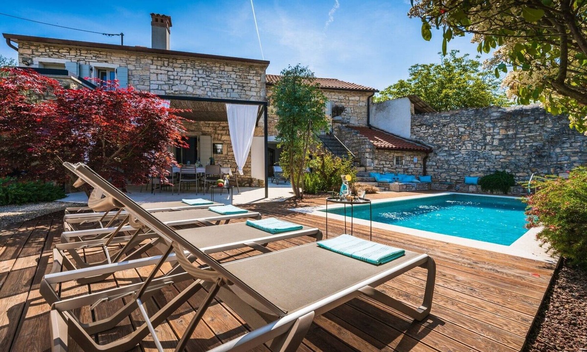 Zminj Villa | Villa Nar – Authentic Istrian Stone House with Heated Private Pool