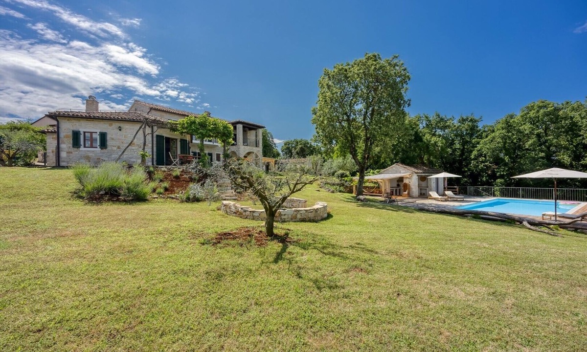 Tinjan Villa | Villa Neastor in Radetici