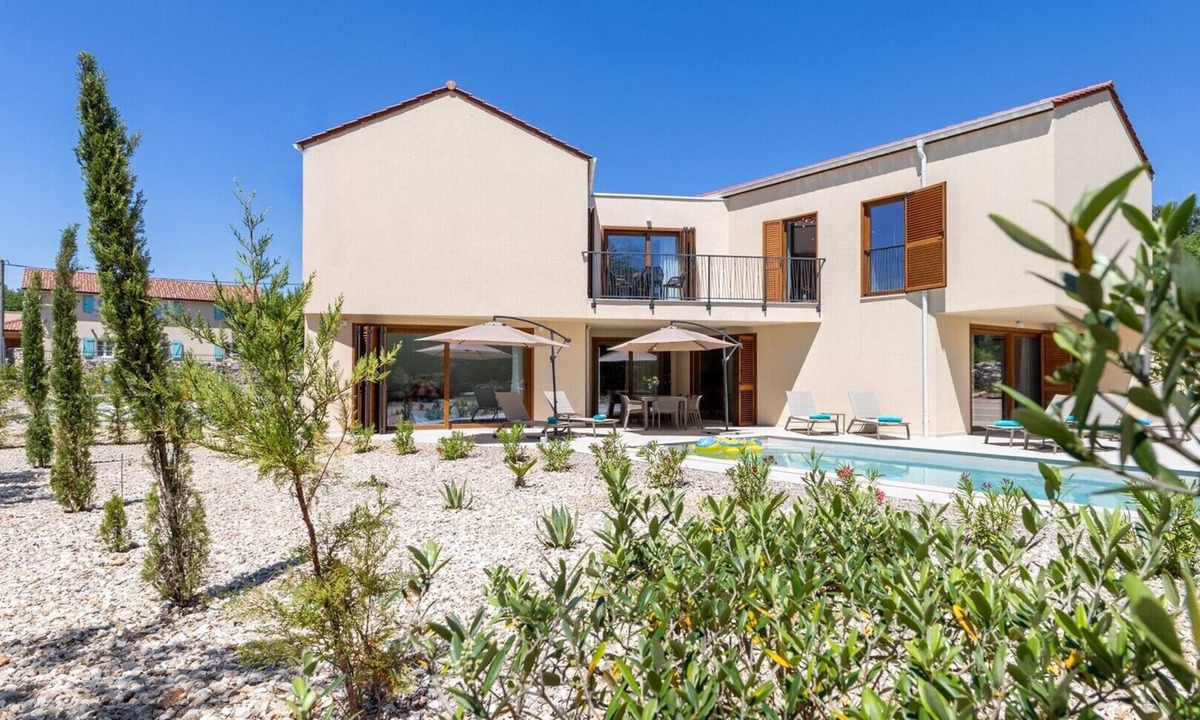 Kras Villa | Villa Olive Court Kras