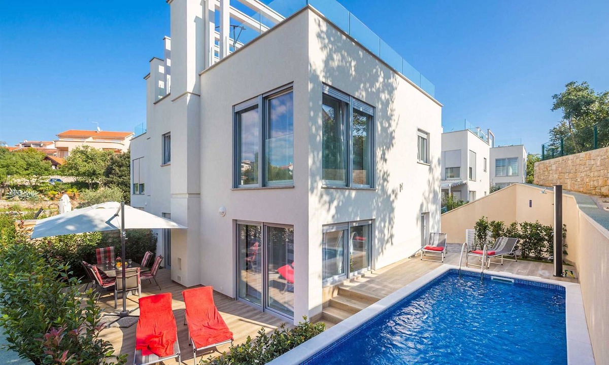 Malinska Villa | Villa Olive Nika with heated pool and barbecue