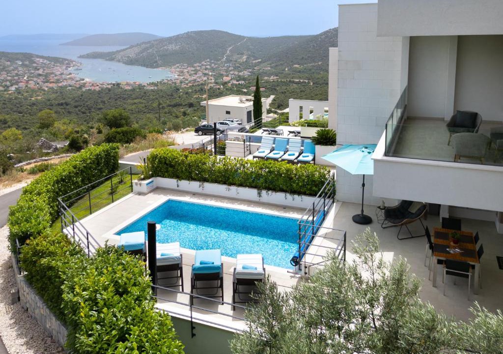 Vinisce Villa | Villa Olive Tree