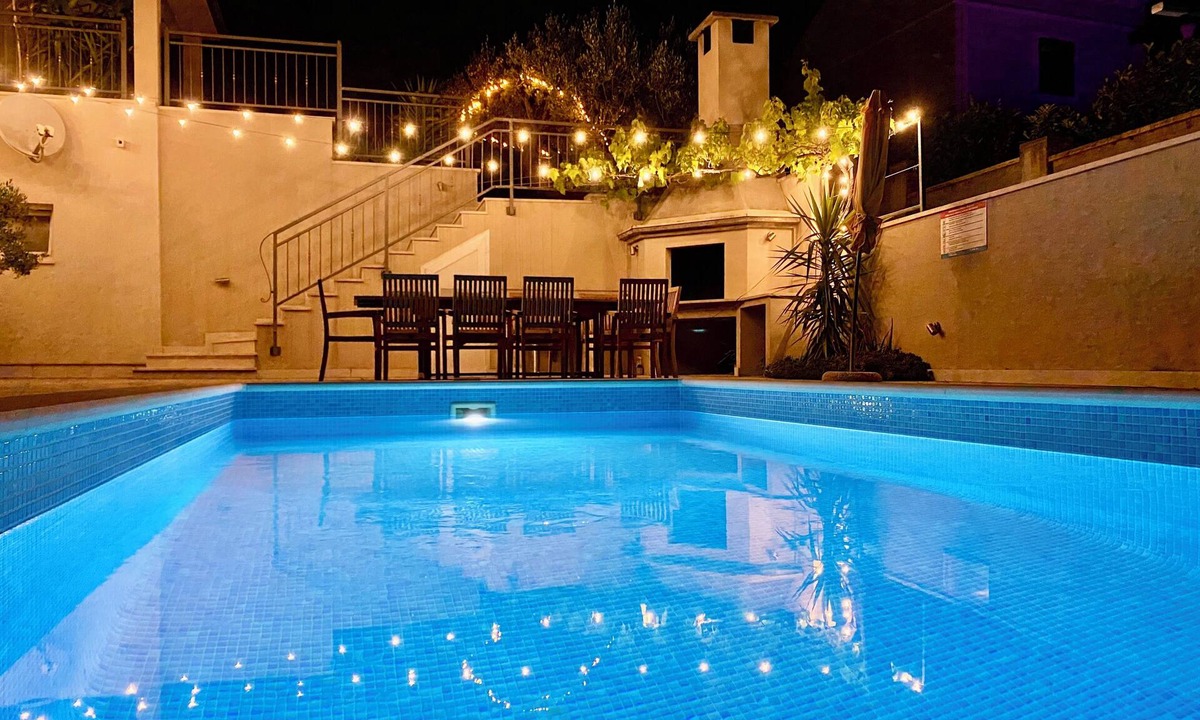 Zelenka Villa | Villa Paolo