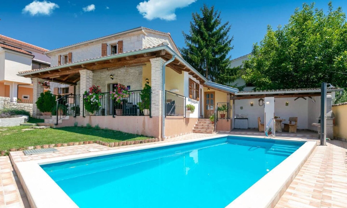 Vrsar Villa | Villa Pelizzar, stone house