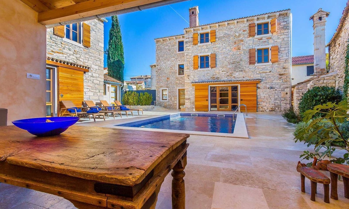 Sisan Villa | Villa Perla