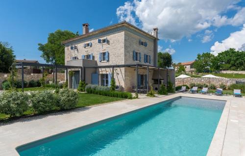 Brecevici Villa | Villa Pi with Heated Pool