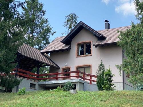 Brestovac Villa | Villa Romantica