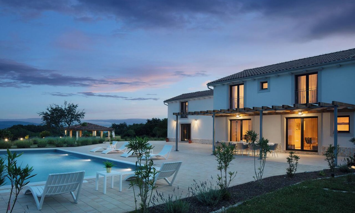 Kostrcani Villa | Villa Roti - Sleeps 8, 4 bedrooms, private pool, barbecue