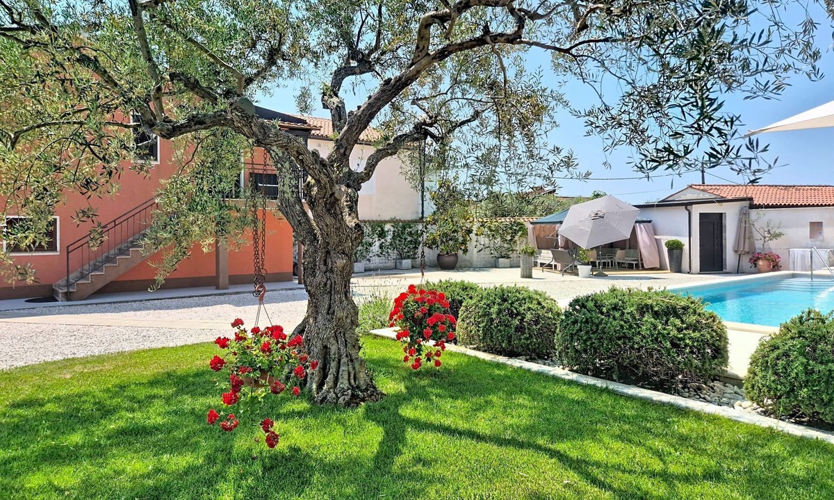 Valica House | Villa Roza by Interhome