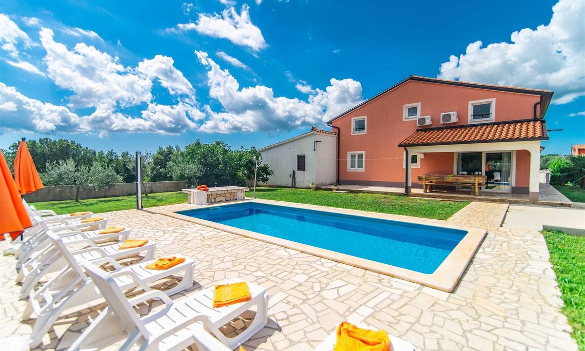 Vosteni Villa | Villa Roza