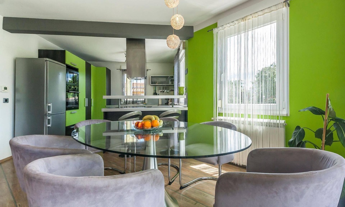 Marcana House | Villa Sole, holiday villa with own pool near Pula