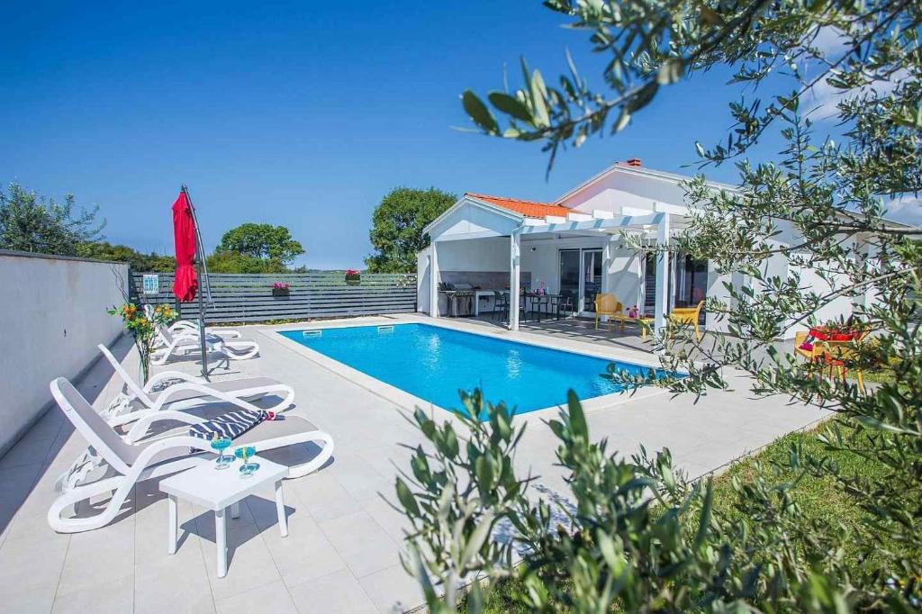 Stinjan House | Villa Sunrise