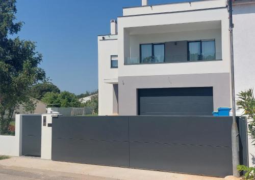 Valbandon Apartment | Villa Ulika