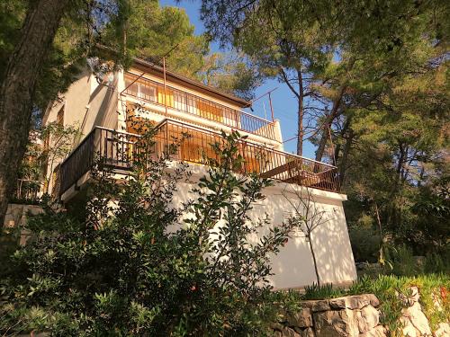 Prizba Villa | Villa V, 4-star 2-floor 1-apartment seaside property with great outdoors