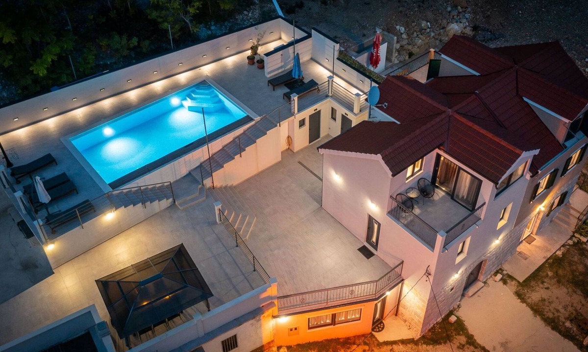 Lokva Rogoznica House | Villa "Villa Vista" mit privatem Pool by Interhome