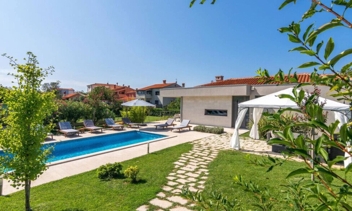 Valbandon Villa | Villa Viviana by Villas Guide