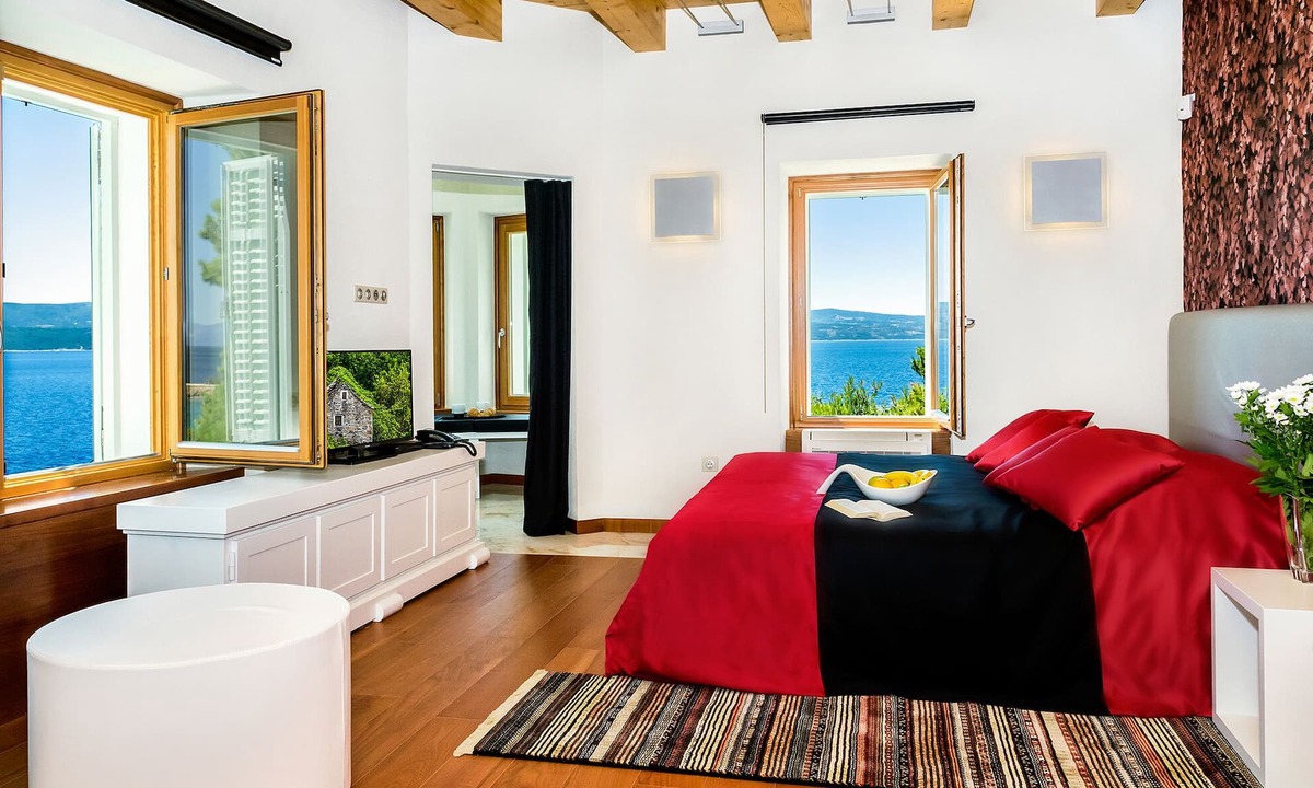 Lokva Rogoznica Villa | Villa Zetna - Reborn historical beauty on the seashore