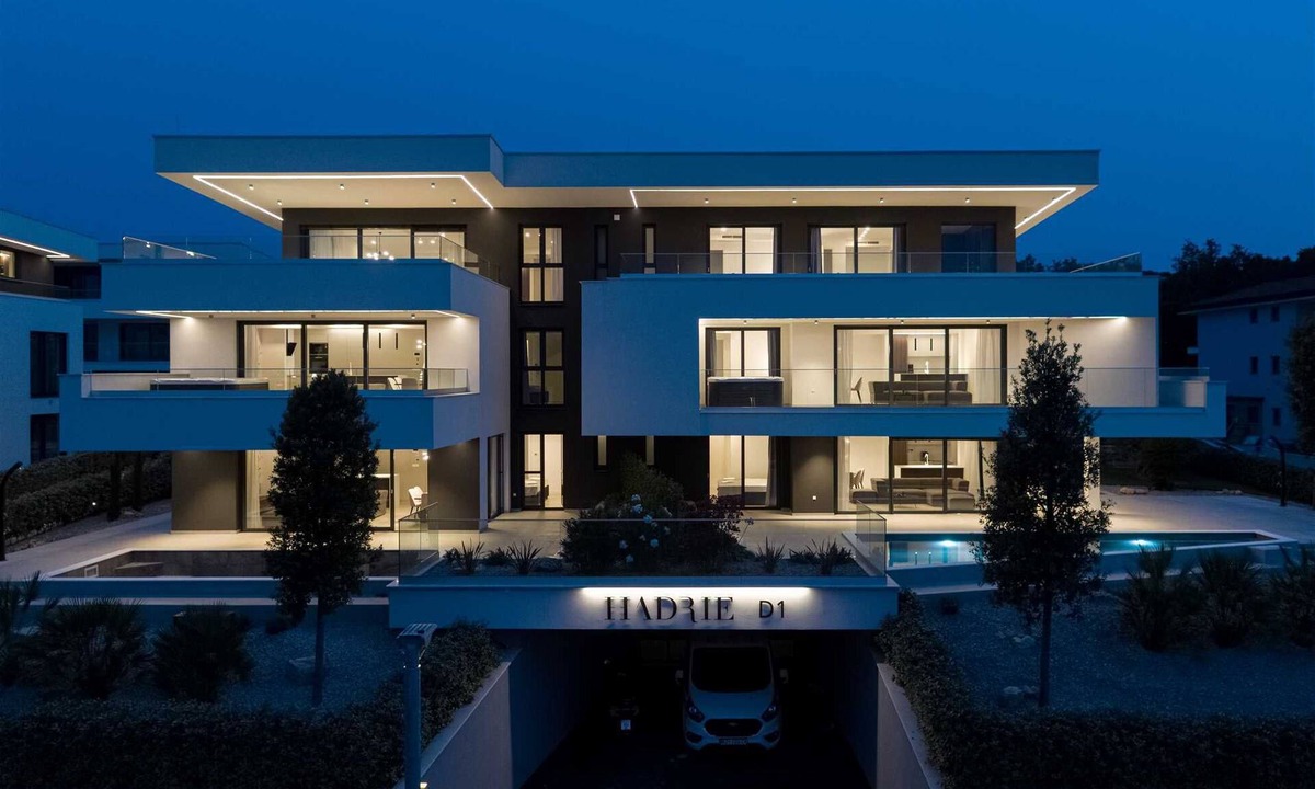 Zidarici Apartment | Villas Azimut - Penthouse Apartment: Luxury with private Jacuzzi and sea view