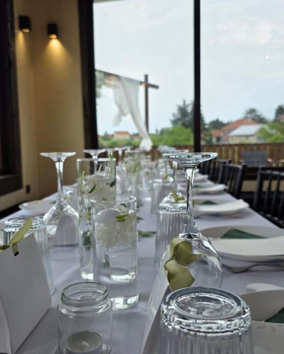 Belgrade Villa | Vino & Vista