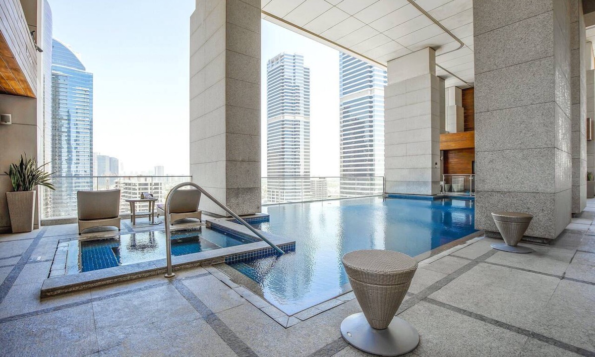 Jumeirah Lake Towers Hotel | voco Bonnington | Deluxe Room | Leisure Deck, Dubai Marina Minutes | 2 Units