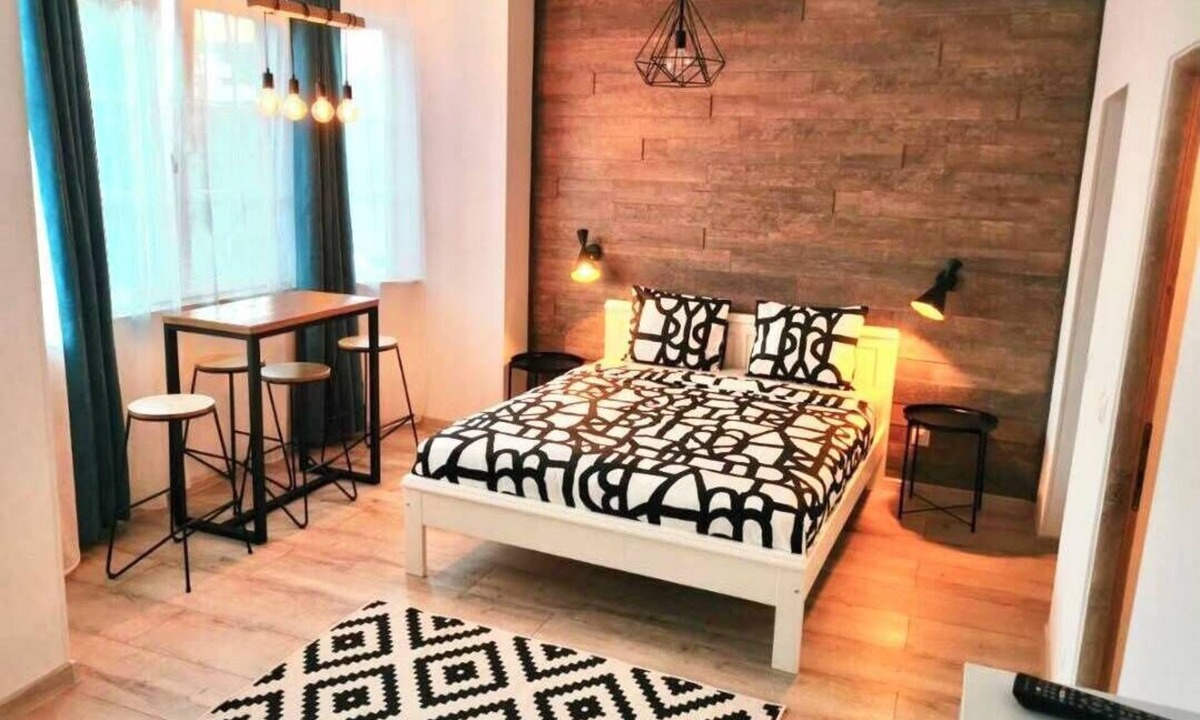 Petrosani Apartment | Welcoming 1-bedroom studio in Petroșani for a relaxing stay