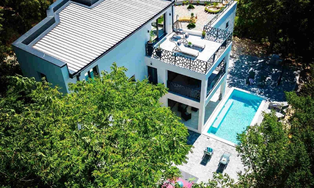 Crikvenica Villa | Wellness Villa- Four Bedroom Villa with Swimming pool