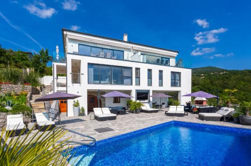 Veprinac House | White Pearl Diamond Opatija, Luxury Villa, Meerblick, beheizter Pool