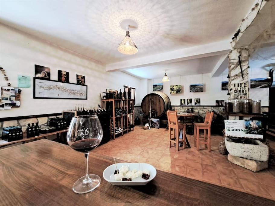 Metohija Apartment | Wine house Marlais