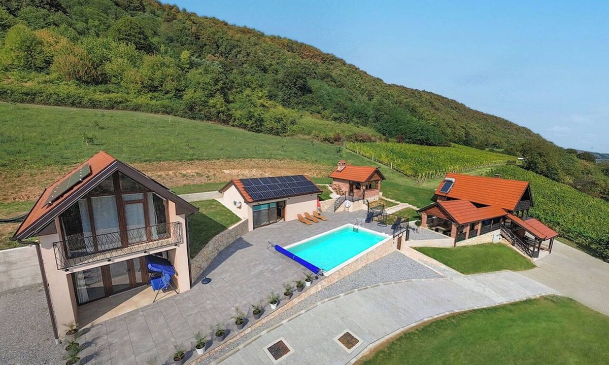 Kalnik House | Wonderful private villa for 12 guests with hot tub, WIFI, A/C, private pool, TV and terrace