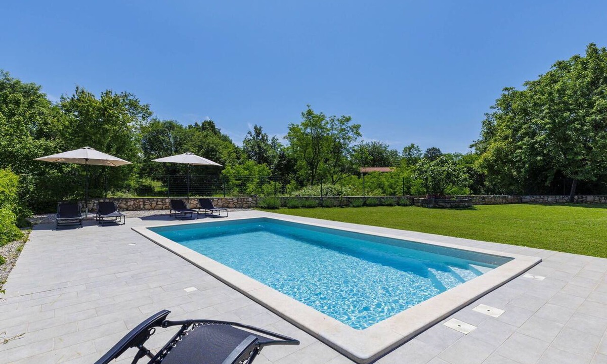 Nedescina House | Wonderful private villa for 8 guests with WIFI, A/C, private pool, TV and terrace