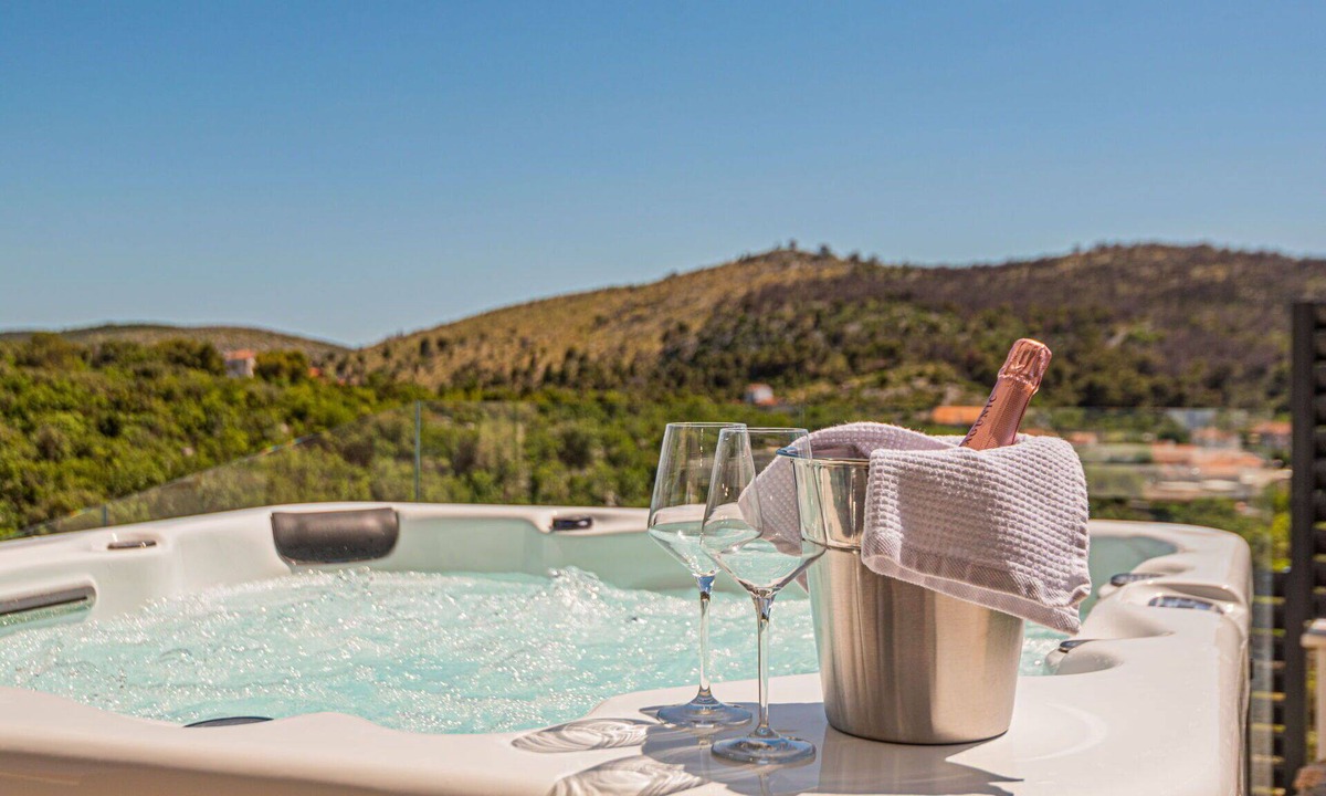 Zaton Villa | Wonderful private villa for 8 people with hot tub, WIFI, A/C, private pool, TV and terrace