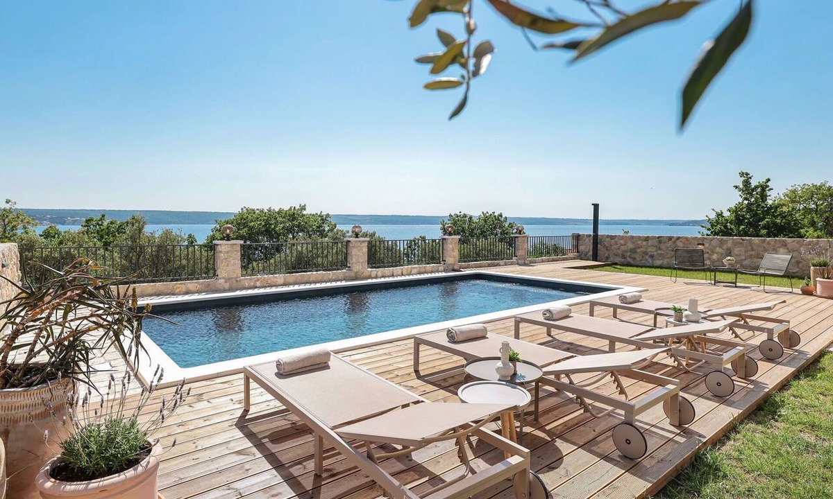 Maslenica Villa | Wonderful private villa for 9 guests with A/C, private pool, WIFI, TV and terrace