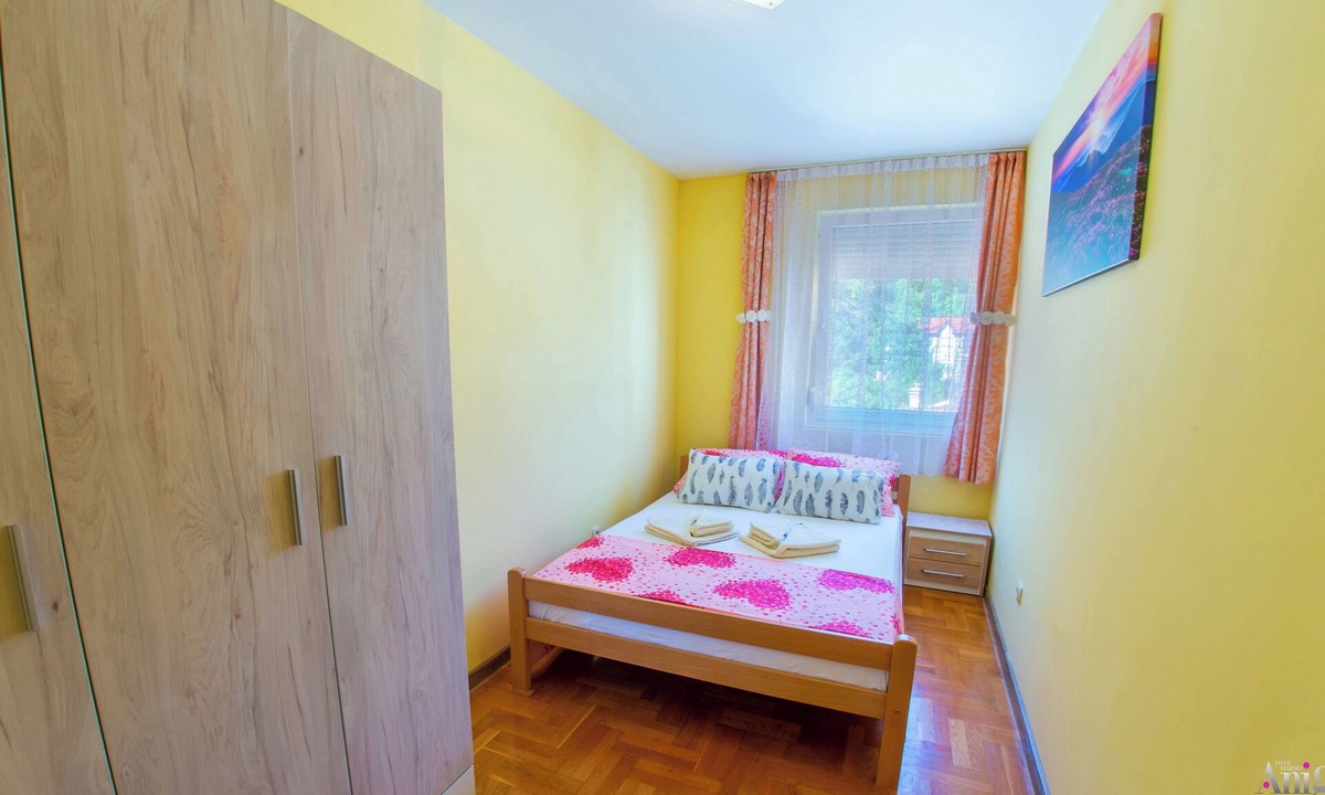 Mostar Old Town Apartment | Zeljana Apartment - 5 Minutes’ Walk from the Old Bridge