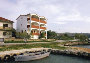 1 bedroom accommodation in Jadrtovac