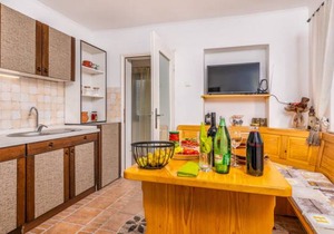 1 bedroom accommodation in Prezid