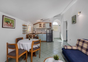 1 bedroom beautiful apartment in Barbat na Rabu in Barbat na Rabu