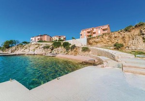 1 Bedroom Cozy Apartment In Vlasici