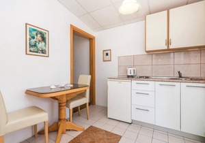1 bedroom nice apartment in Dinjiska