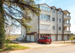 1 bedroom nice apartment in Fazana