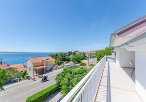 100 m² Apartment ∙ 3 bedrooms ∙ 6 guests
