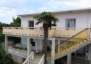 100 m² House ∙ 4 bedrooms ∙ 8 guests